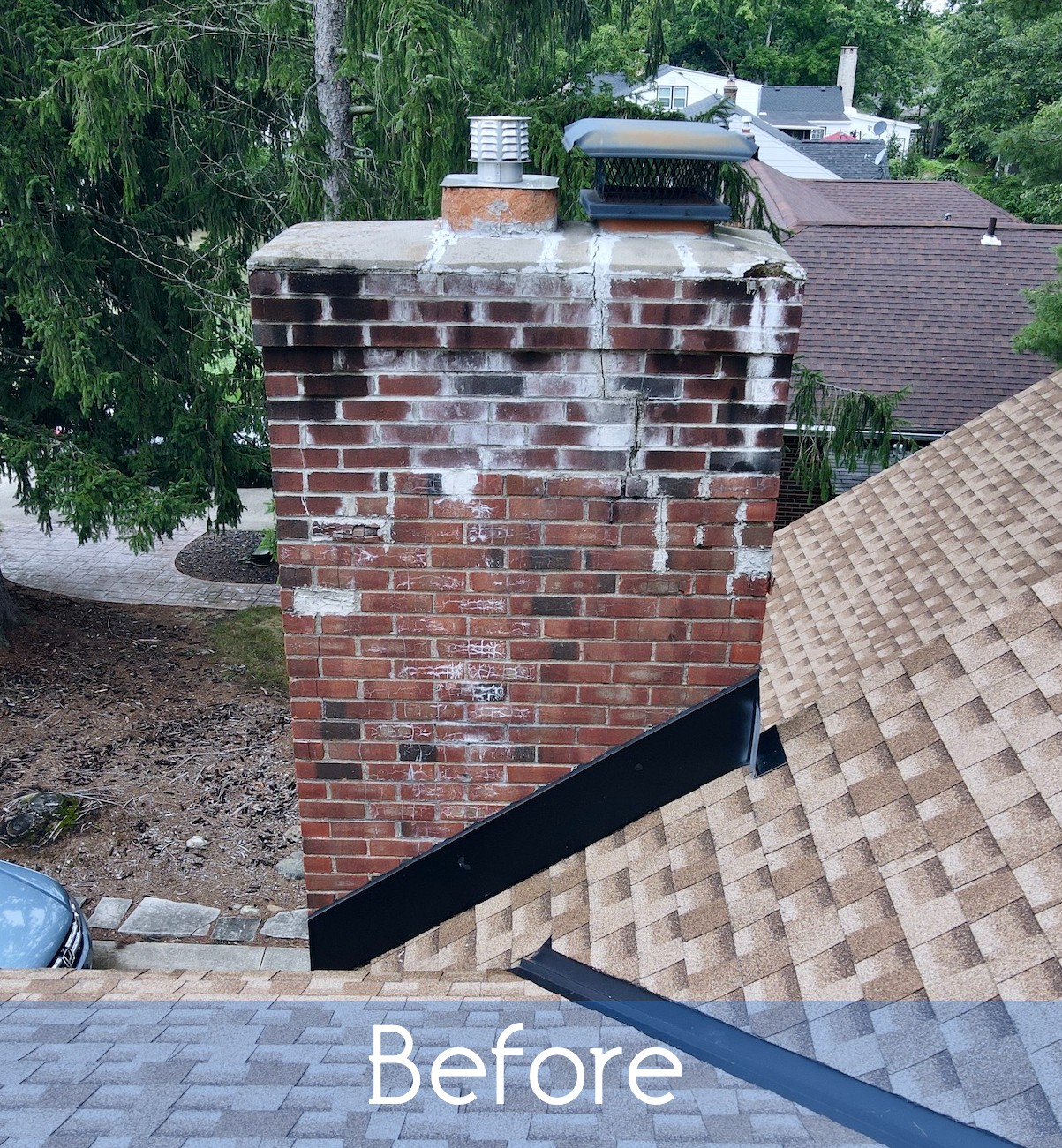 Leaking chimney before repair